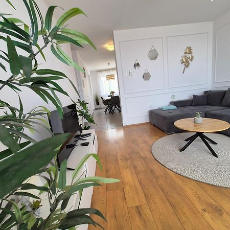 Victory Sea View Apartment Rijeka Ngoại thất bức ảnh